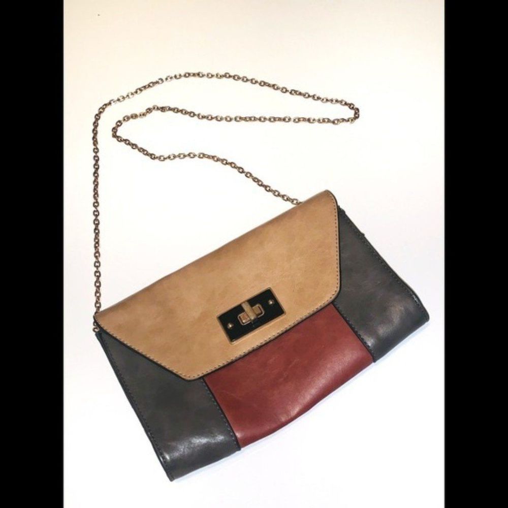 Urban Expressions Clutch Gold Chain Strap shoulder bag purse